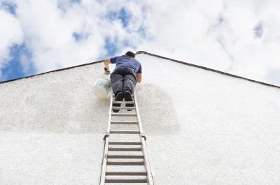 Peinture extérieure à Neuflize — façades et ravalement
